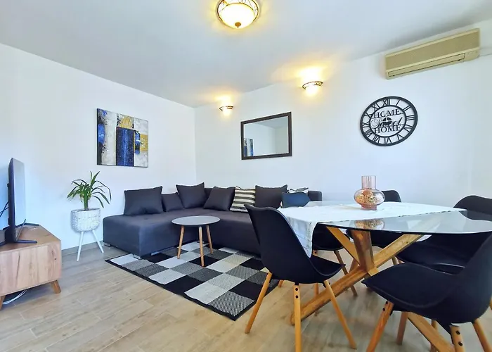 Apartments Doris